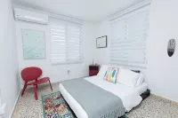 Casa Lula Beach Retreat, 3BR Near Coast, Arecibo Comfort, Nature & Relaxation - balcony