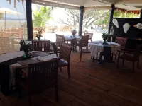 Funky Fish Beach & Surf Resort - Завтрак