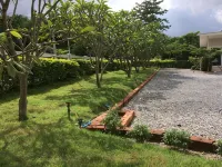 Baan Chan Suan Hotels near Midwinter Green Restaurant