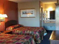 Carefree Inn Flatonia Hotels in Fayette County