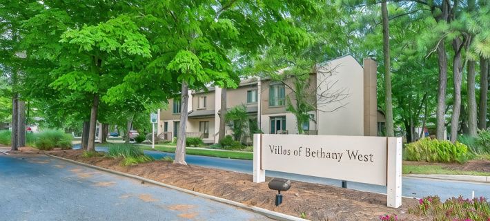Bethany Beach 3-BR Townhouse With Pool and Tennis - Walking Distance to Beach! 베다니 해변 호텔