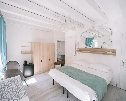 Casa Cavour Garda ガルダのホテル