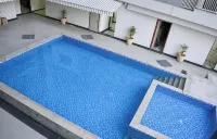 OnlyStay Peace Pavillion - Condos