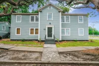 Cozy 1-bedroom apartment in lovely Mobile with WiFi, AC - Apartments