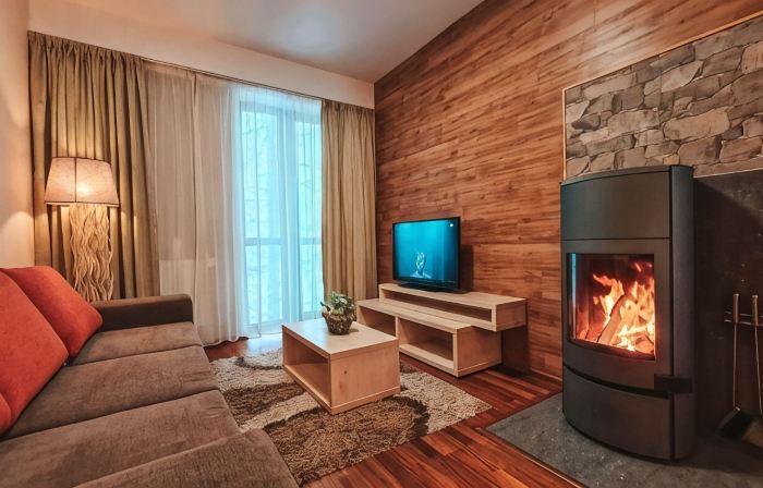Crocus Apartments 310, 507