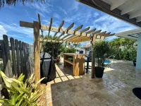 SC2 11th ST. in Kcb. Best Home Away from Home – 2Br/2BA with Private Pool & Dock