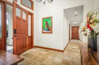 Luxury 4 Bedroom with private pool & Spa - مسبح