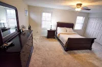 NEW! Enjoy Mountain View and private lake from your home in Laurel Highlands! - Wifi