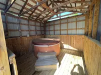 The Oak Oasis - Gorgeous views and a hot tub