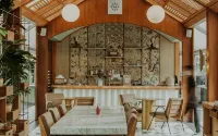 Blackbird Hotel