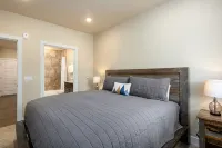 1-bedroom Luxury Ski Retreat in the Heart of Keystone with free electric charger