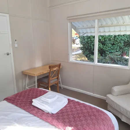 Camellia Cottage - Your Peaceful Mountain Getaway!