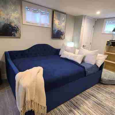 Cozy Basement Suite with Outdoor Oasis in NE Washington, DC! Rooms