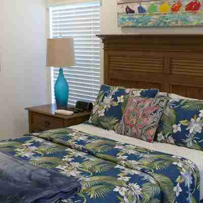 3-bedroom 3 bath house with semi-private beach access in Pompano Beach Rooms
