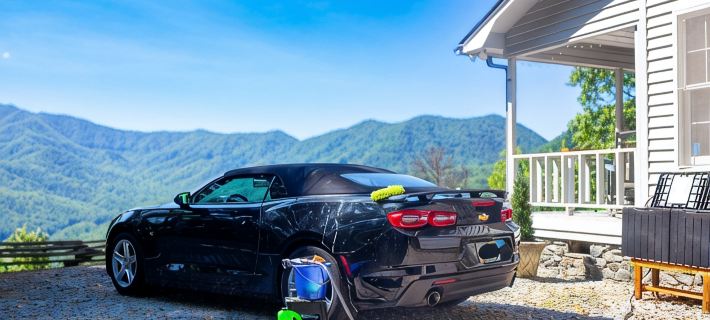 Stunning Mountain Views with Hot Tub & 2 King Suites! Private & Peaceful. Hotels in Graham County
