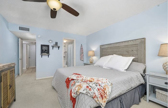 Pelican Inlet - Cozy Beach Condo!1 block from the beach! Sleeps 6. Pool/Tennis