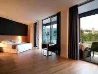 Hotel Món Sant Benet