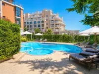 Royal Beach - Pool