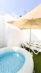 Atypicap Capsule Hostel - Bathtub