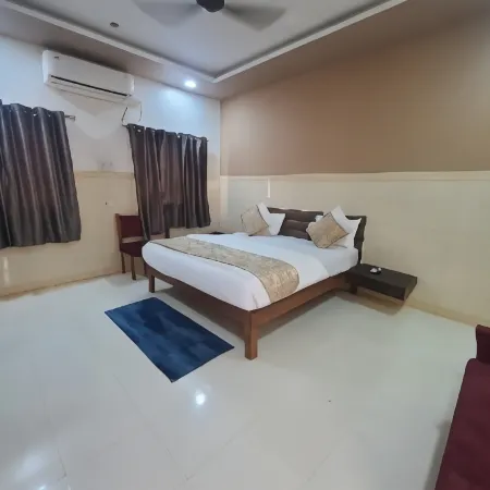 Hotel Pushpanjali