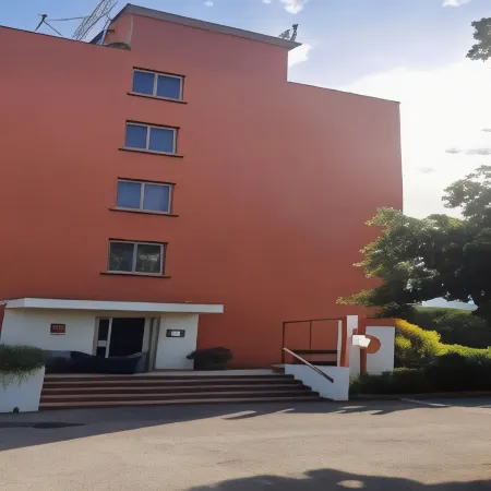 Adonis Lyon Est Hôtel Artys
