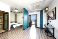 Qiankun Hotel