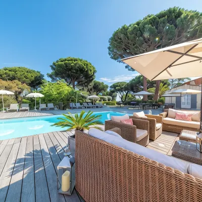 Les Capucines Saint Tropez Hotels near Port de Saint-Tropez