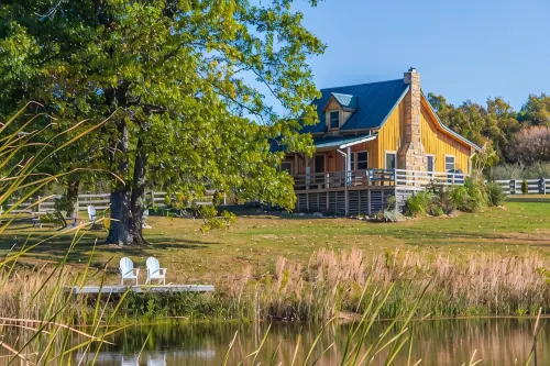 Amish-built cabin, serene and peaceful with pond and private dock for fishing. - Boutique