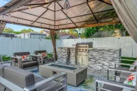 Family Fun & Backyard Oasis! Hot Tub, Games & BBQ! - Bungalows