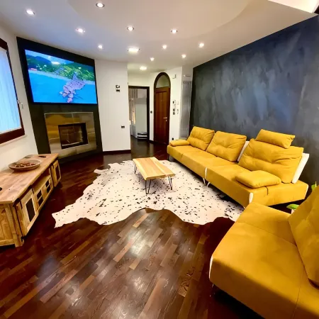 Wood Luxury House Wood Luxury House
