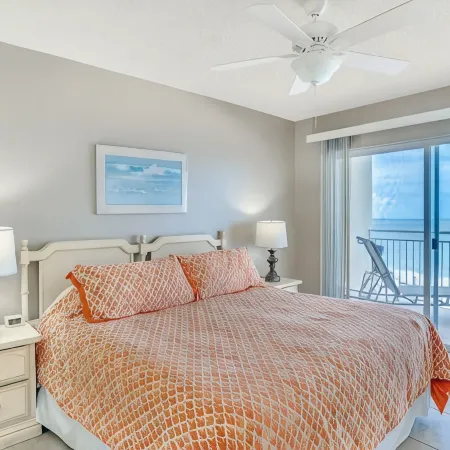DIRECT BEACHFRONT CONDO Pool, Beautifully Renovated 2 Bedroom 4th Floor Balcony.