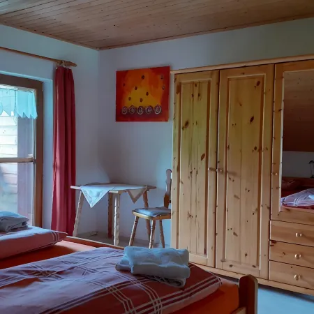 Ihr Ferienhof am Rande der Alpen, Nebenhaus
