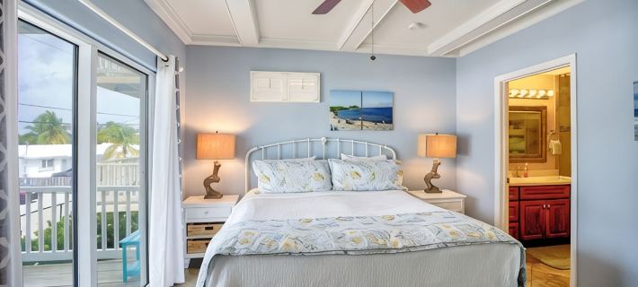 Florida Keys, Private Wellness Enjoyment with Private Hot Tub and Plunge Pool Hotels in Marathon