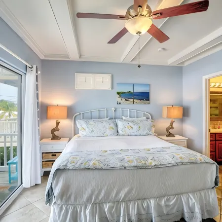 Florida Keys, Private Wellness Enjoyment with Private Hot Tub and Plunge Pool