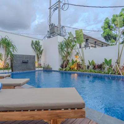 Canggu Loft Studio Hotels near Babakan