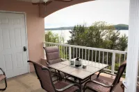 Fabulous Patio View Overlooking The Main Channel Of Table Rock Lake - Boutique