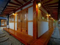 Jeonju Hanok Midam Hotel dekat Museum Lukisan Kerajaan