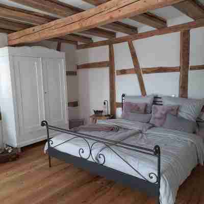 Modern vacation apartment "Tanzsaal" Living in a listed half-timbered house Rooms