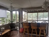 Big Canal-front house, kayaks, canoes, game room, fish right from the dock. - 무료 와이파이