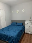 Comfy 4 bedroom Apartment in the center of CHICAGO! 15 mins from Downtown! - Bungalows