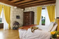 Delser Verona Manor House