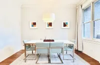 Beautiful Downtown 3BR with Free Parking - Apartments