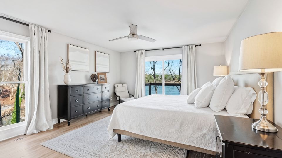 AMAZING LAKEVIEWS! Beautifully decorated 4 bdm waterfront home with 2-story dock