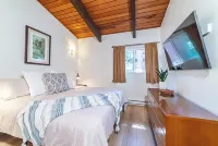 LOCATION!  3 Min. Walk to Village and Gondola, Remodeled 4 bdrm - Boutique