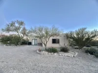 2 Bdr 1 Bath Mountain View House - Wifi