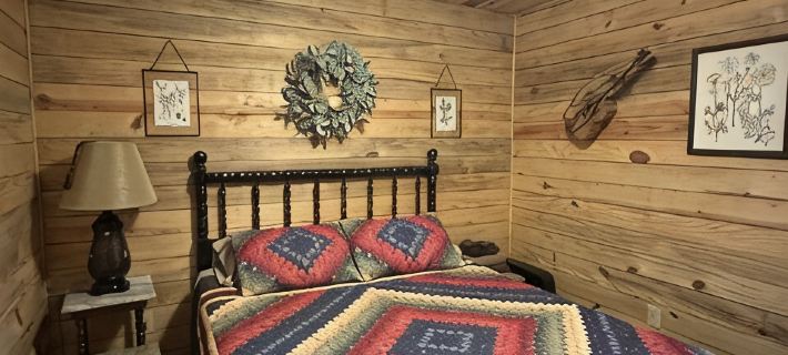 Cabin B at Smith Lake Alabama Cabins Hotels in Cullman County