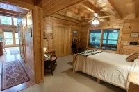 Log Cabin - Views of Nantahala National Forest - Hot Tub -Fire Pit-Pet Friendly - Chalets