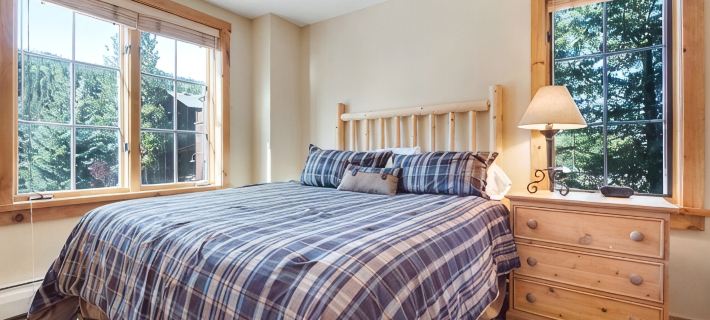 Slope Views, Cozy 2 King Beds, Pinball, Short 5 minute Walk to Everything! Hotels in Dillon