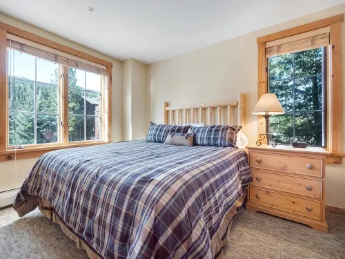 Slope Views, Cozy 2 King Beds, Pinball, Short 5 minute Walk to Everything! - Kylpyammeita