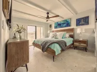 Our Beach is Open-All 5Star Reviews! Remodeled with a View! - 4-Star